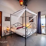 Grande villa avec piscine et jacuzzi
